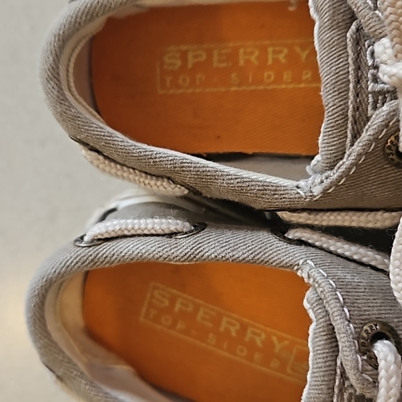 Baby Sperry boat shoes - Picture 6 of 11